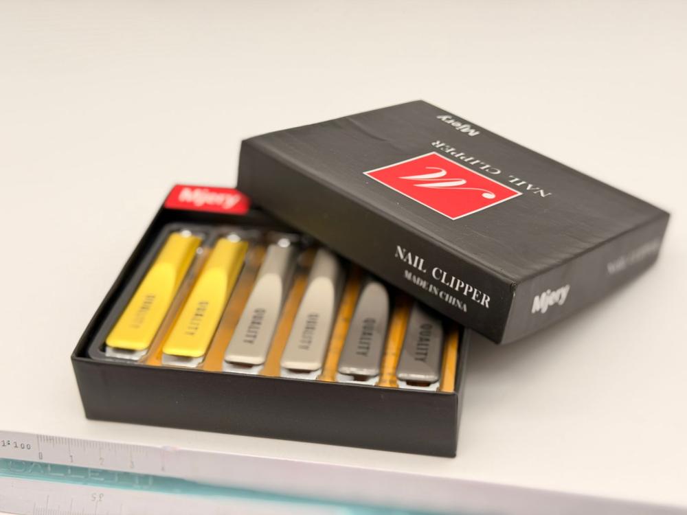 ALICATE DE UÑA NAIL CLIPPER M8604 GRANDE QUALITY