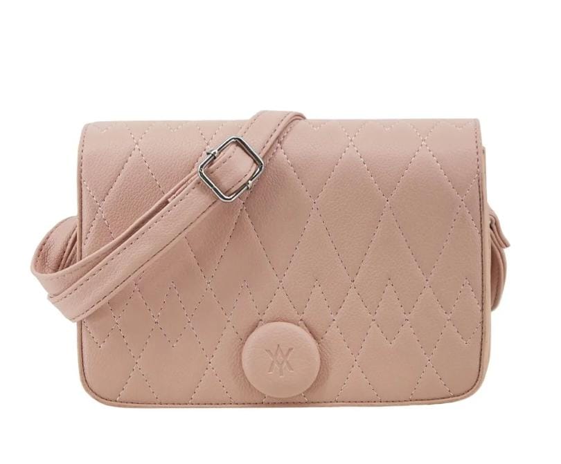 CARTERA AMYARA ROSA NUDE COSTURAS DIAGONAL C/ BOTON 21X16CM 67.C2982.3